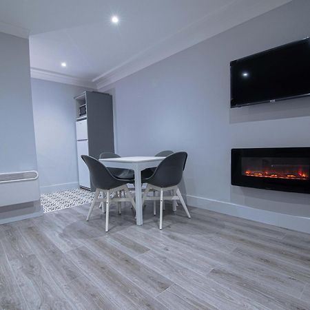 City Walk Apts Дъблин Екстериор снимка
