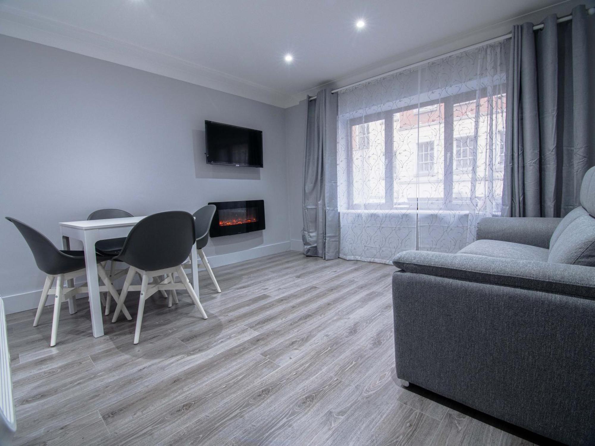 City Walk Apts Дъблин Екстериор снимка